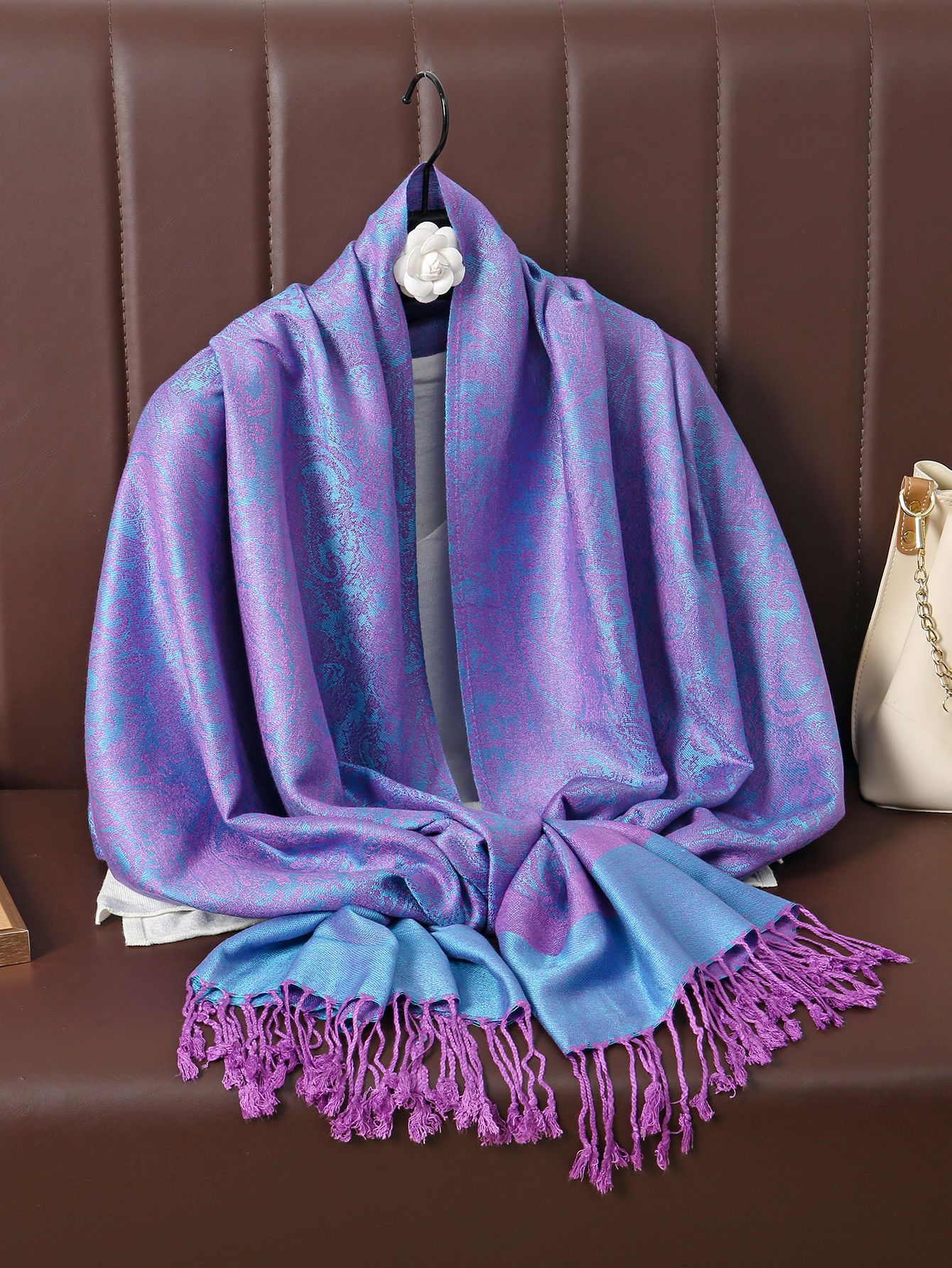 Fashionable Paisley Ethnic Style Cashew Jacquard Shawl