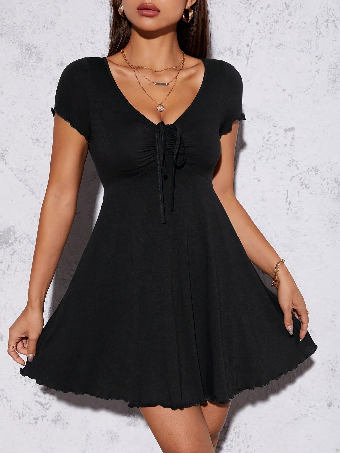Womens French-style Elegant Dress With A Bow Detail