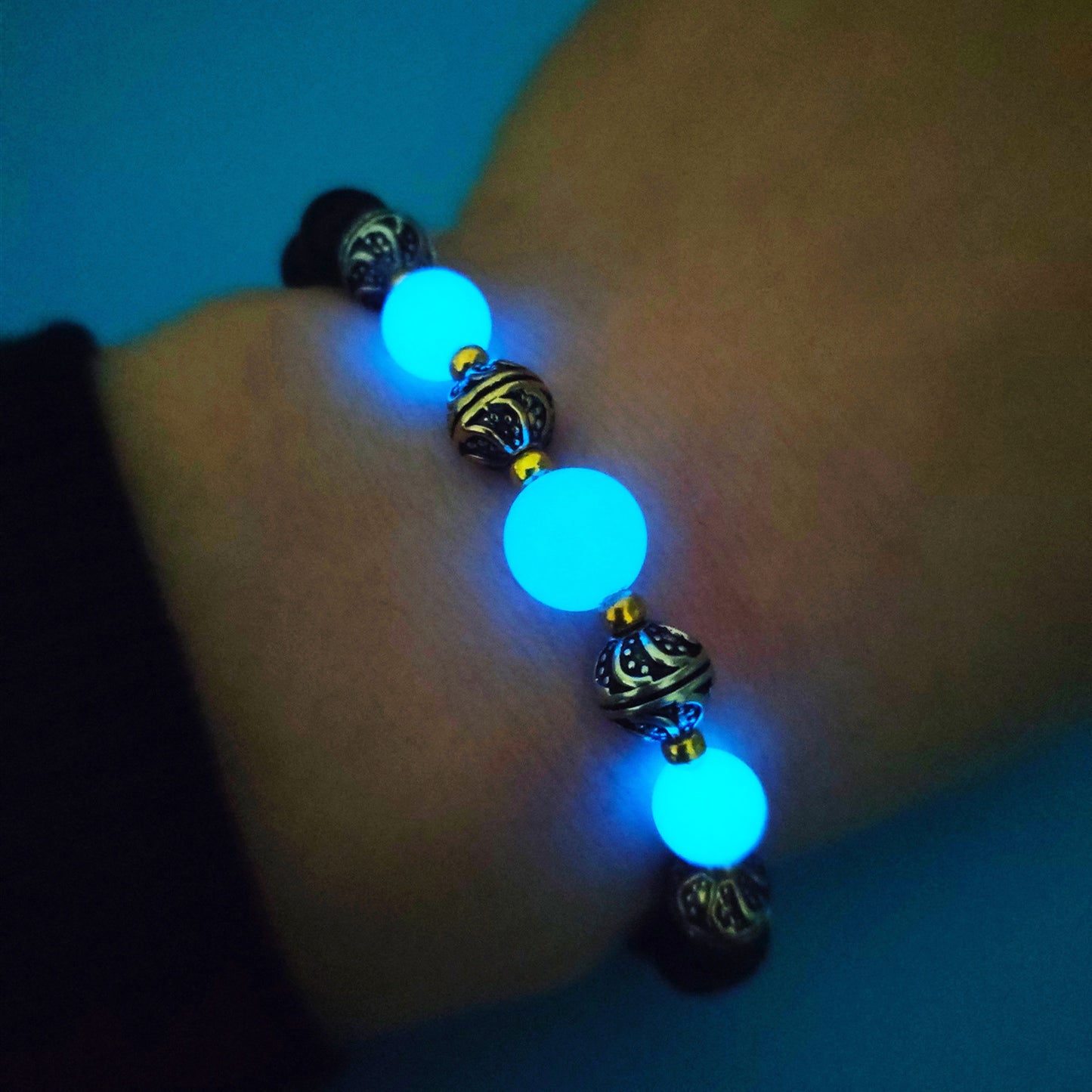 Women’s Fashion Glow Jewelry- Luminous Beaded Bracelet