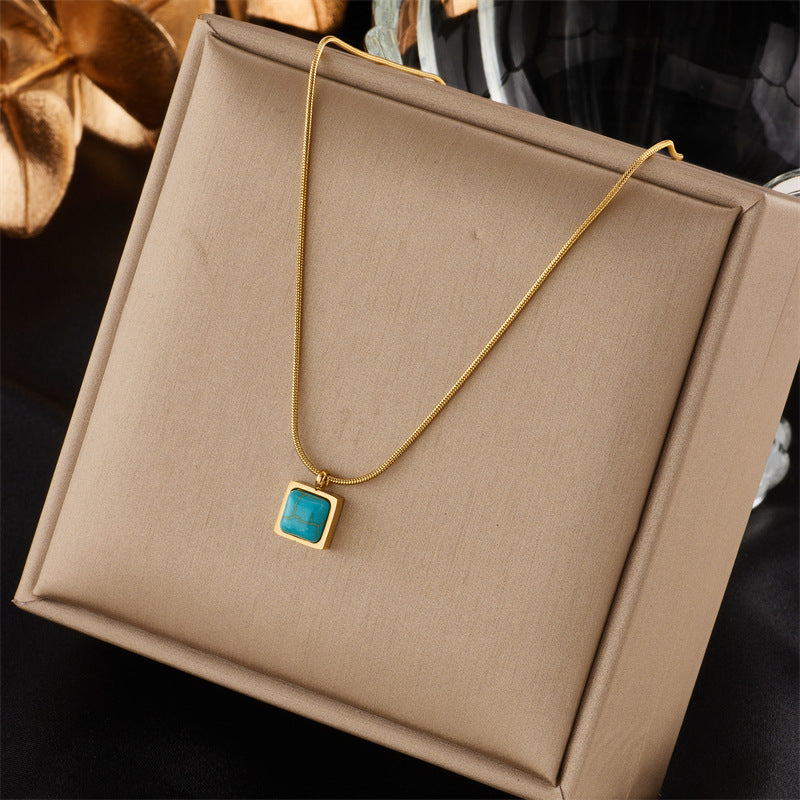 Multi-layer Stacked Niche High-end 18K Goldplated Titanium Steel Clavicle Chain