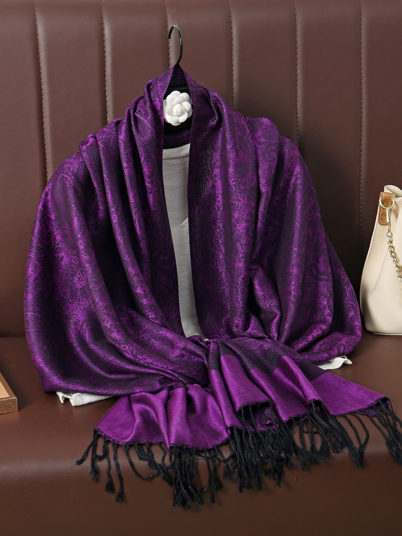 Fashionable Paisley Ethnic Style Cashew Jacquard Shawl